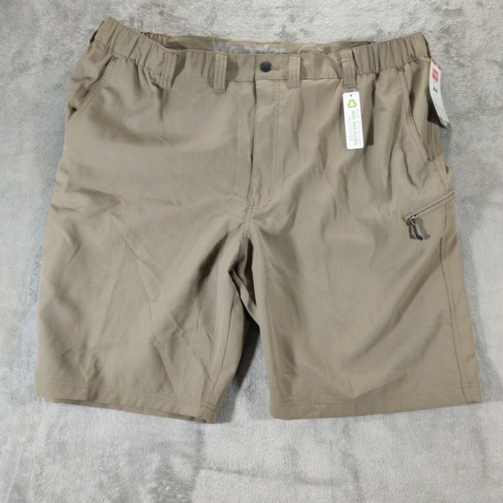 Wrangler Shorts Men's 46 Tan/Brown‎ Performance Relaxed Fit Inseam 10" UPF 50